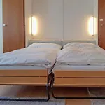 Appartement Kondor By Interhome